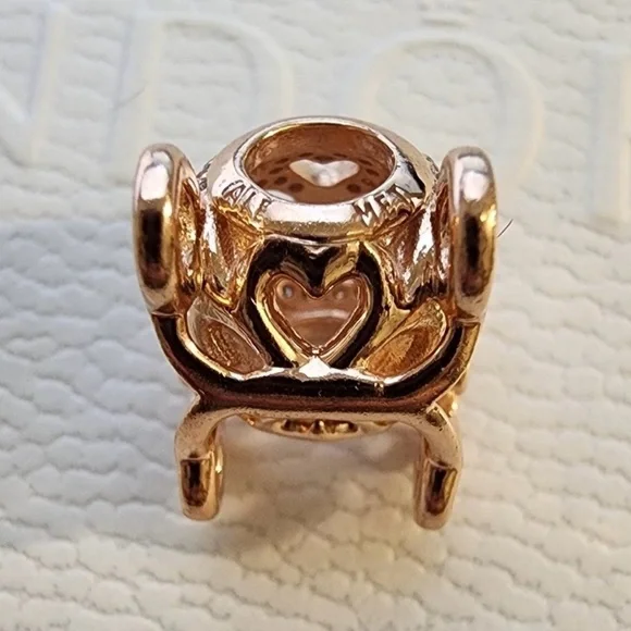 Brand New Disney x Pandora Cinderella Sparkling Carriage Charm - Picture 15 of 16